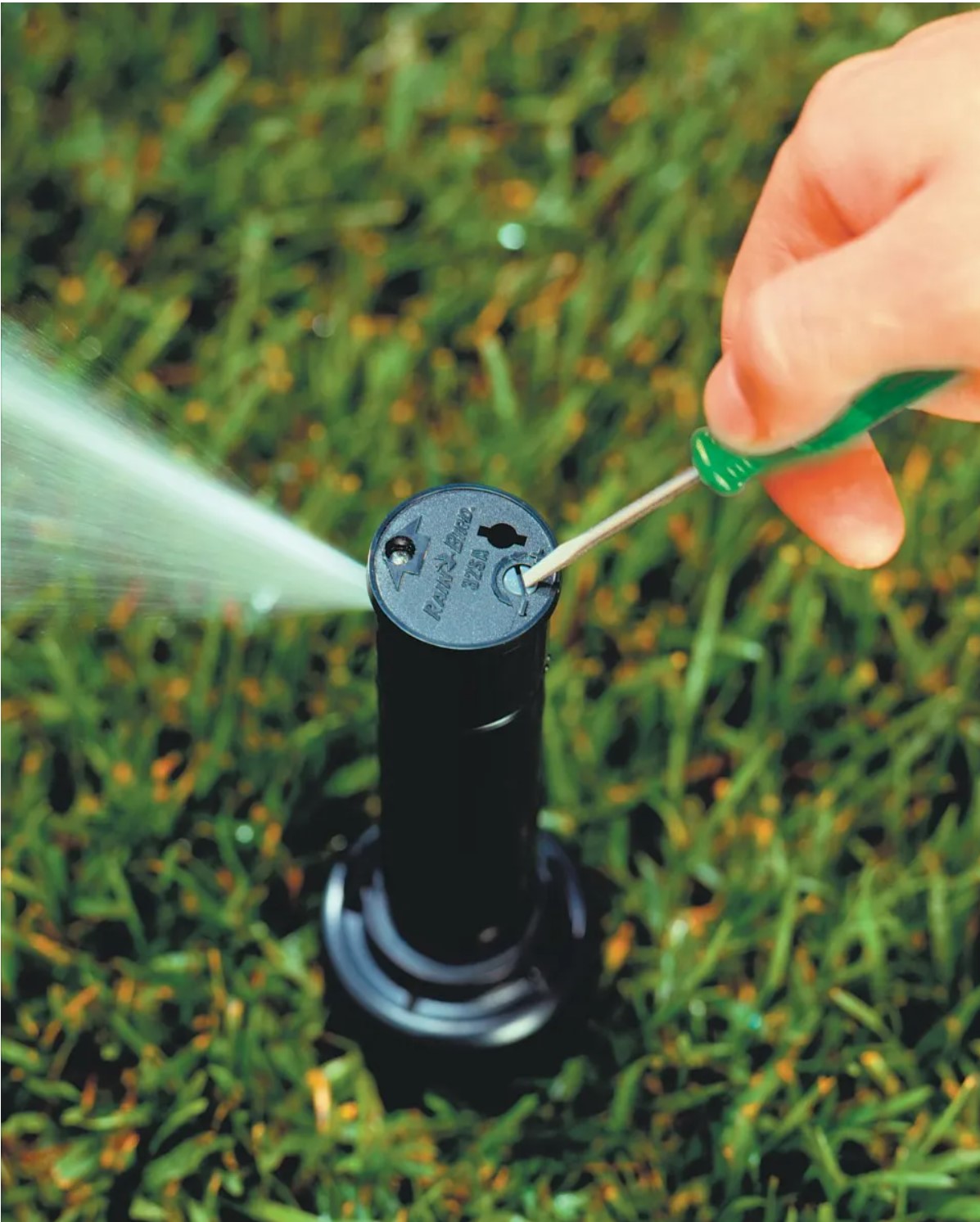 32SA - 19-32 ft. Simple Adjust Closed-Case ½” Inlet Gear Drive Rotor Sprinkler